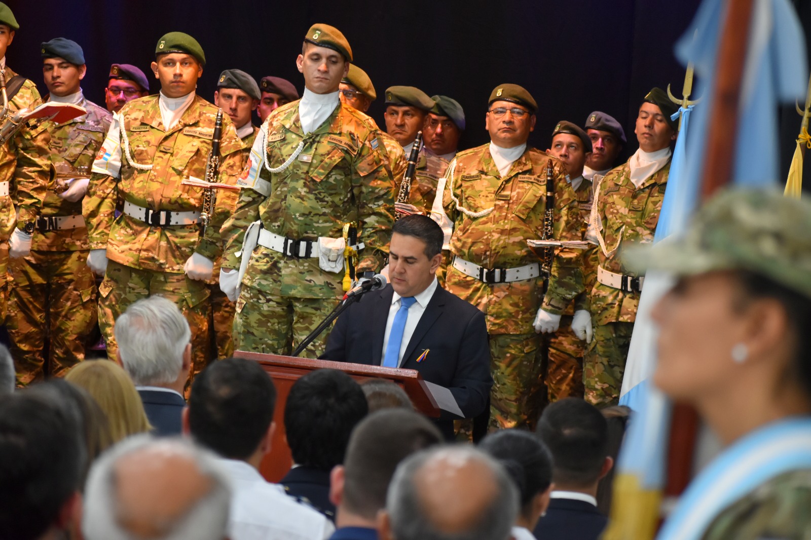 Pese a la lluvia, Curuzú Cuatiá celebró sus 215 años con un solemne acto central en la Casa del Bicentenario